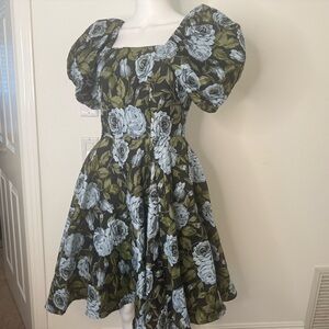 NWT Ivy City Co Floral Puff Sleeve Women Dress
